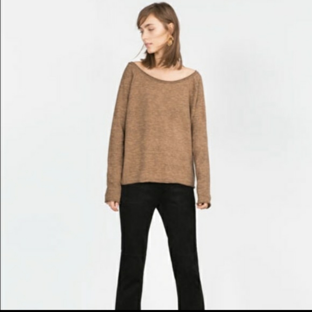 ZARA l Knit Oversized Tan Long Sleeves Top - M